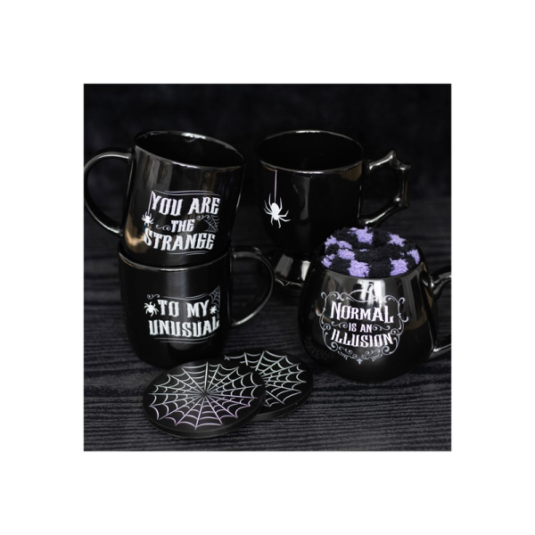 Strange and Unusual Couples Mug Set - Image 3